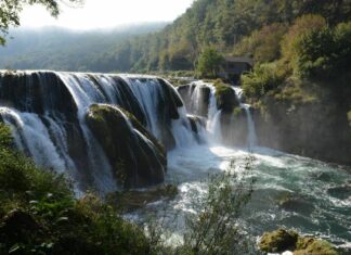 The Divided Population of Macedonia